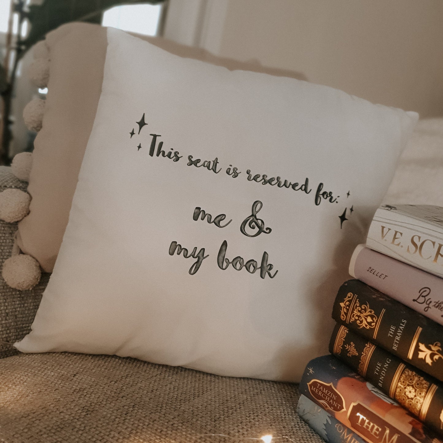 Current Read Cushion Cover