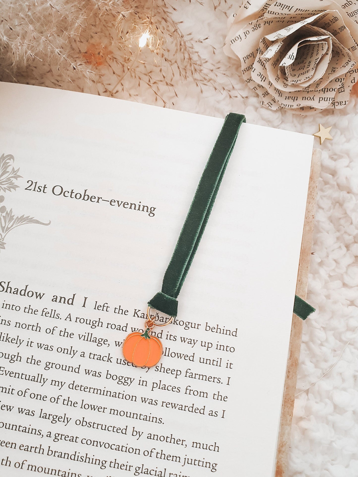 Pumpkin Charm Bookmark | Charm and Ribbon Bookmark | Small Bookmark | Velvet Ribbon | Book Charm | Autumn Bookmark | Fall Bookmark